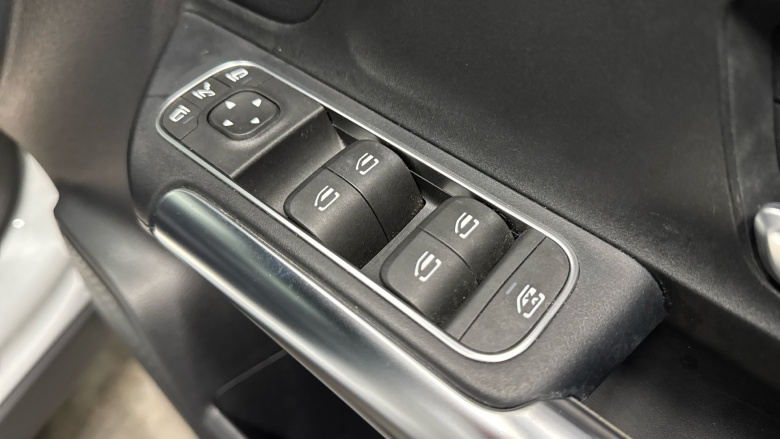 Mercedes-Benz GLA 250e Exclusive Edition 5dr Auto Hatchback